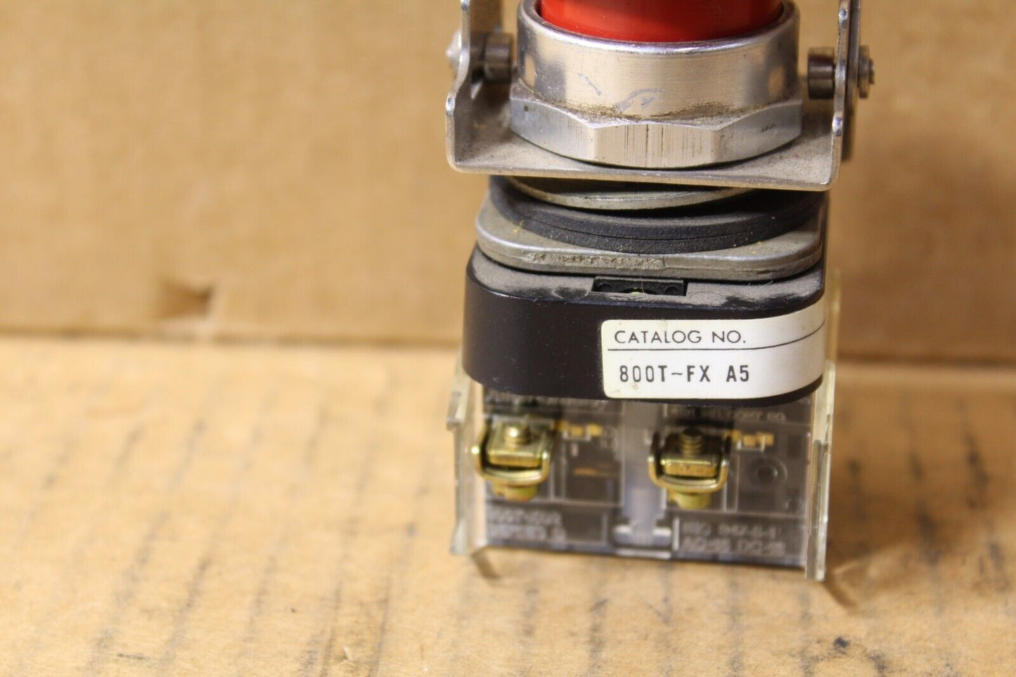 Allen-Bradley 800T-FX A5 Red Push Button