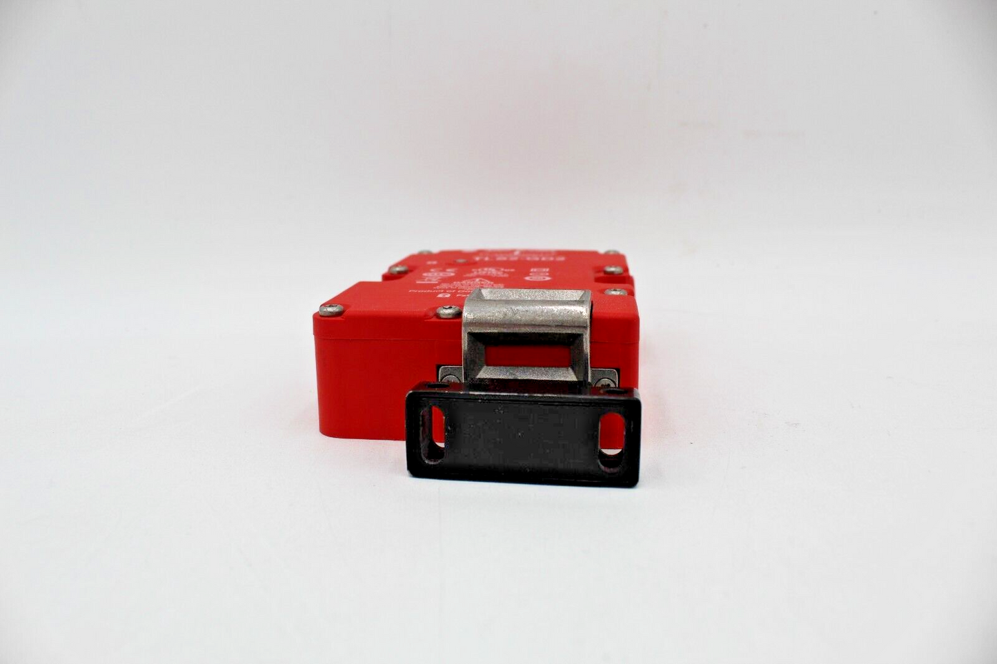 Allen-Bradley 440G-T27241 / TLS2-GD2 Guardmaster Safety Switch (Includes Key!)