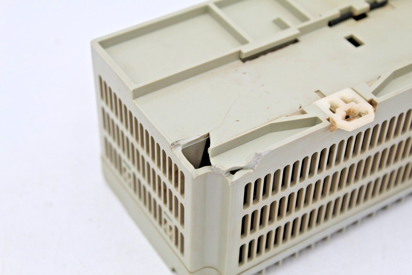 Allen-Bradley 1761-L32AWA MicroLogix 1000 Controller (See Description)