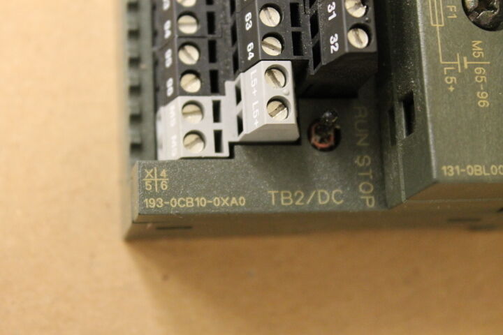 SIEMENS ET200B-32DI BLOCK/INPUT 6ES7 131-0BL00-0XB0 AND 6ES7 193-0CB10-0XA0