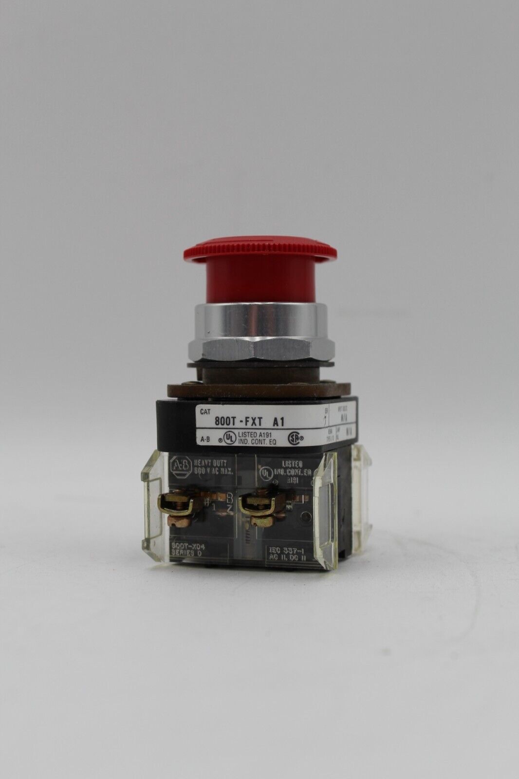 Allen-Bradley 800T-FXT A1 2-Position Push-Pull E-Stop