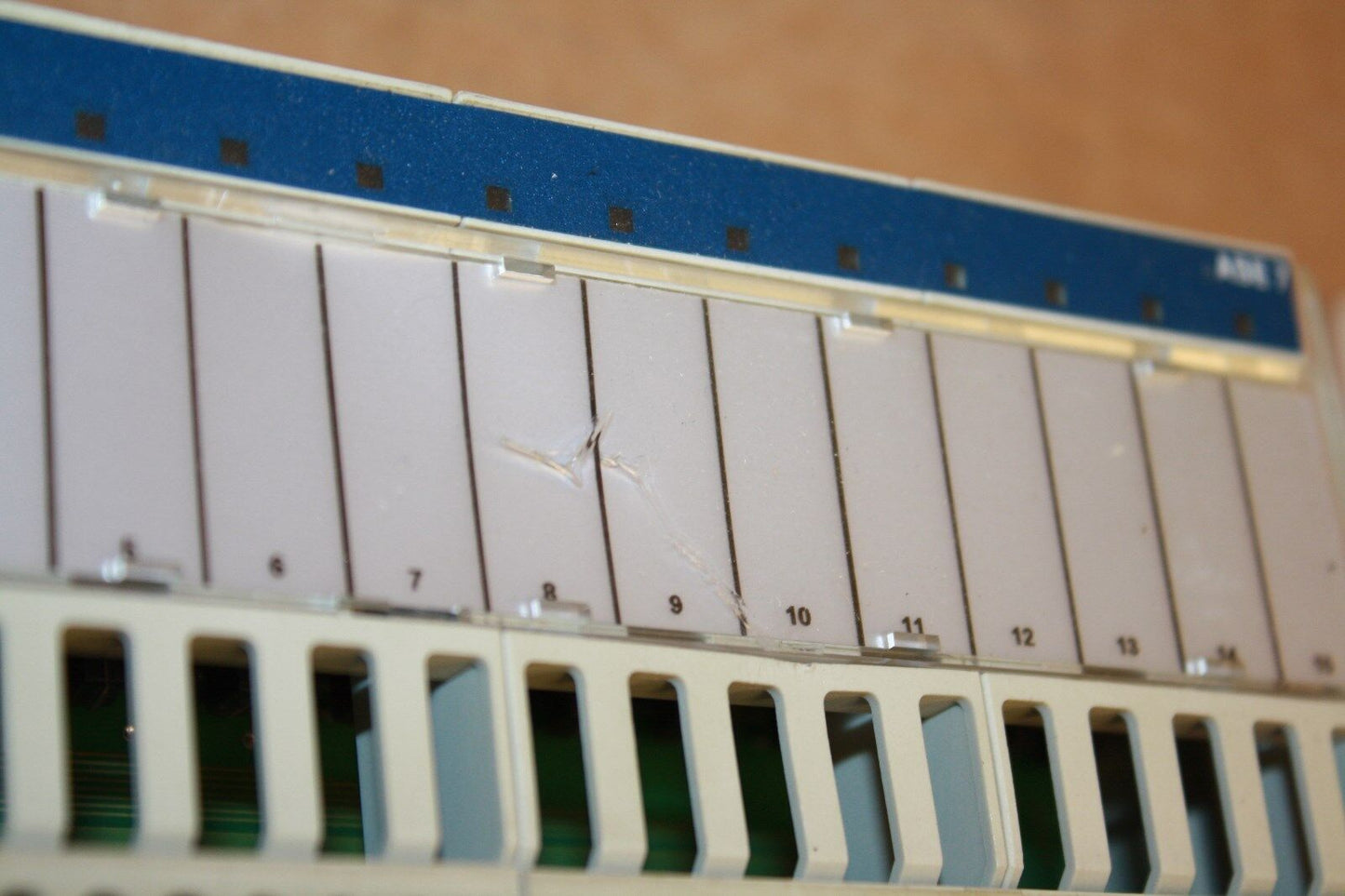 TELEMECANIQUE ABE7-S16S2B0 OUTPUT MODULE