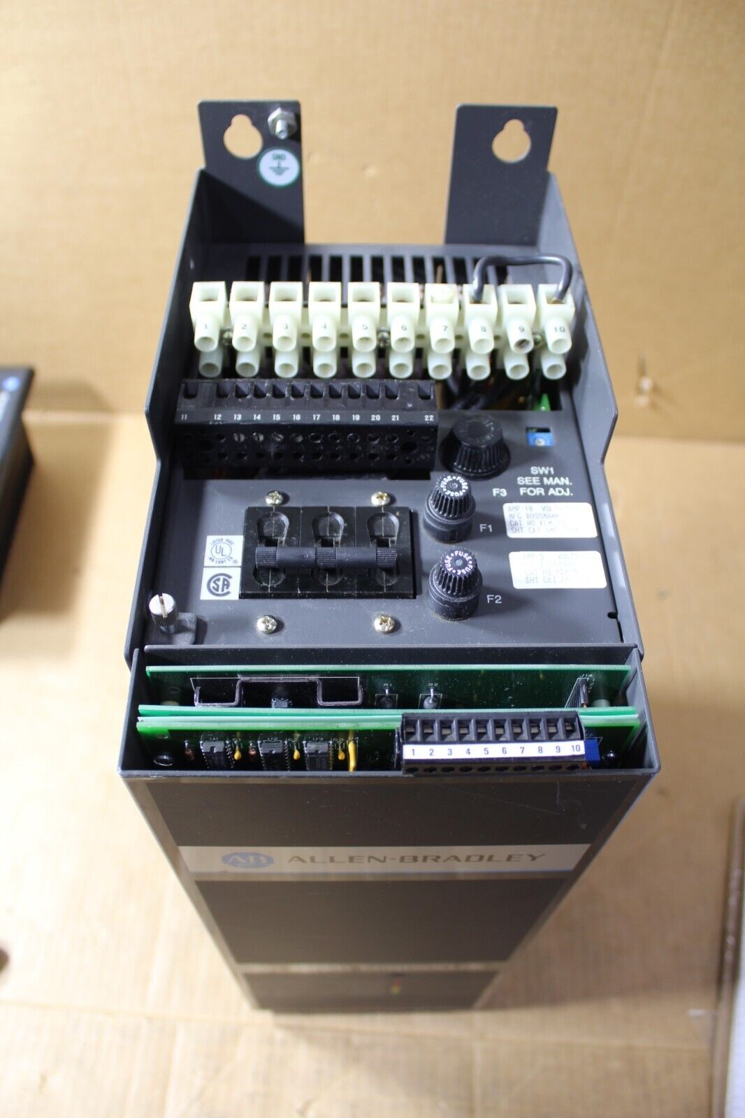 Allen-Bradley 1391B-ESAA15-AQB SER. D AC Servo Controller