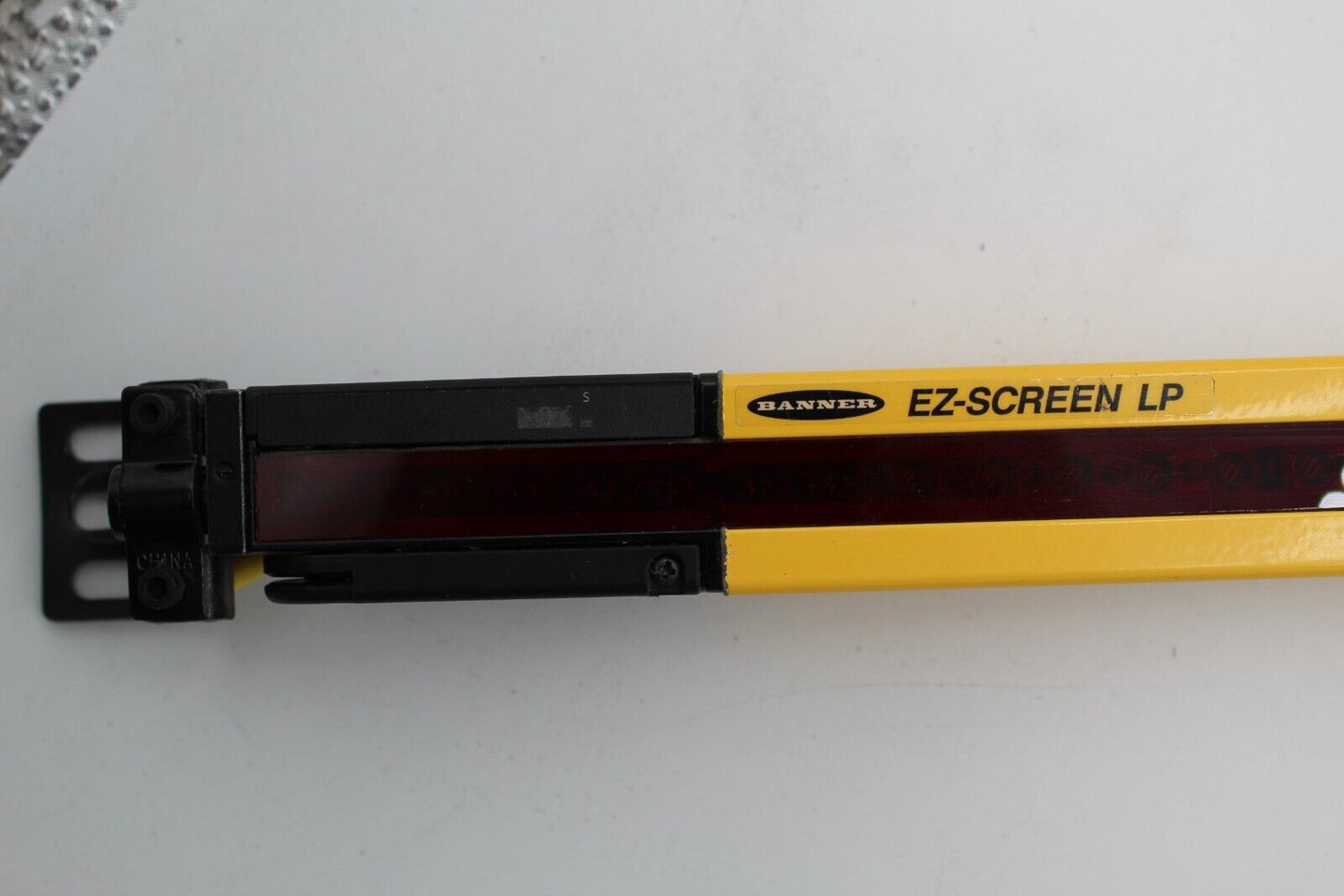 Banner SLPCE14-1110P8 EZ-Screen Low Profile Cascade Emitter