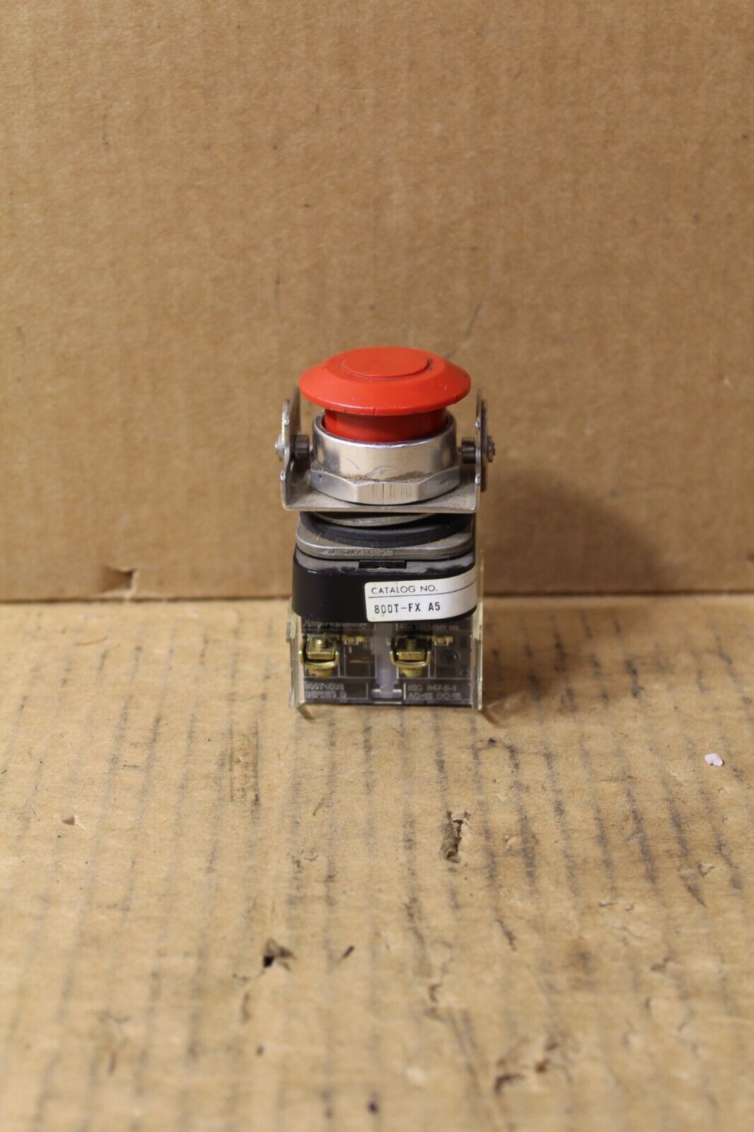 Allen-Bradley 800T-FX A5 Red Push Button