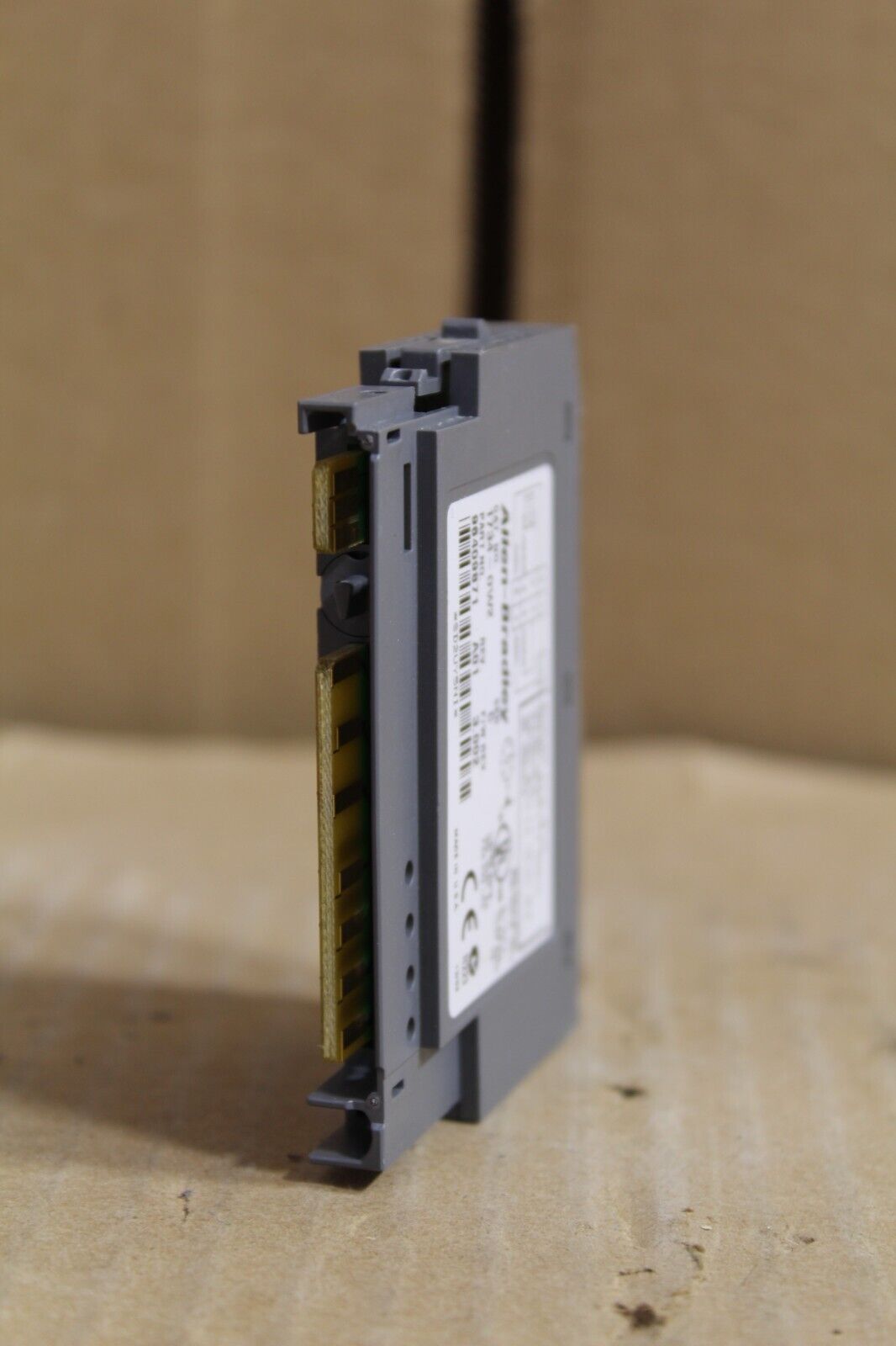 Allen-Bradley 1734-OW2 Relay Output Module