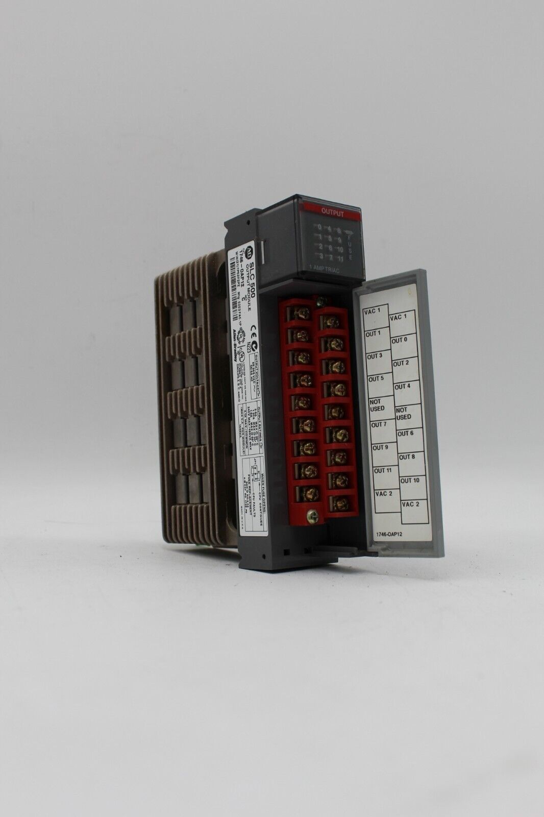 Allen-Bradley 1746-OAP12 SLC 500 12 Point High Current Output Module