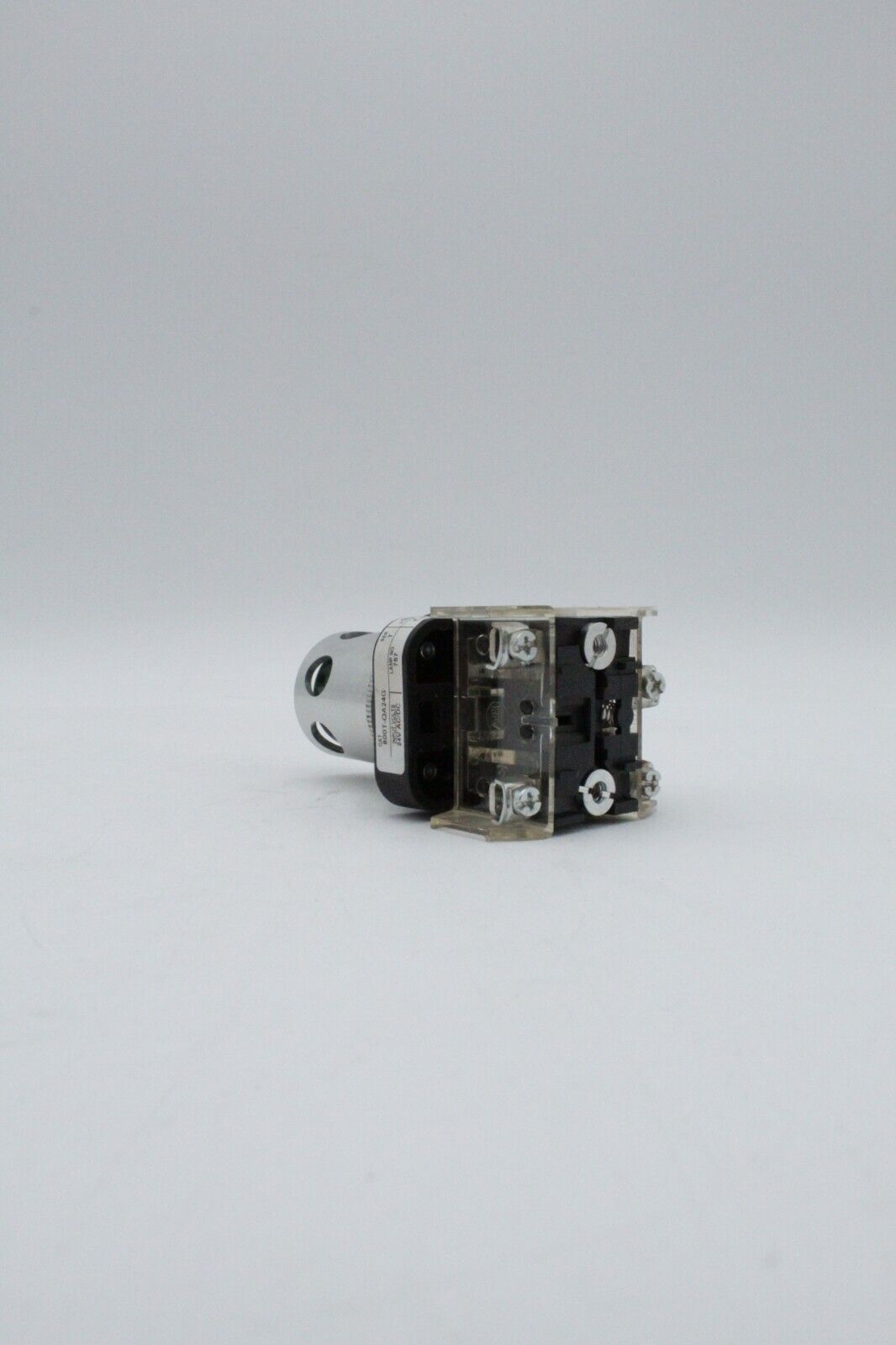 Allen-Bradley 800T-QA24G Green Illuminated Push Button