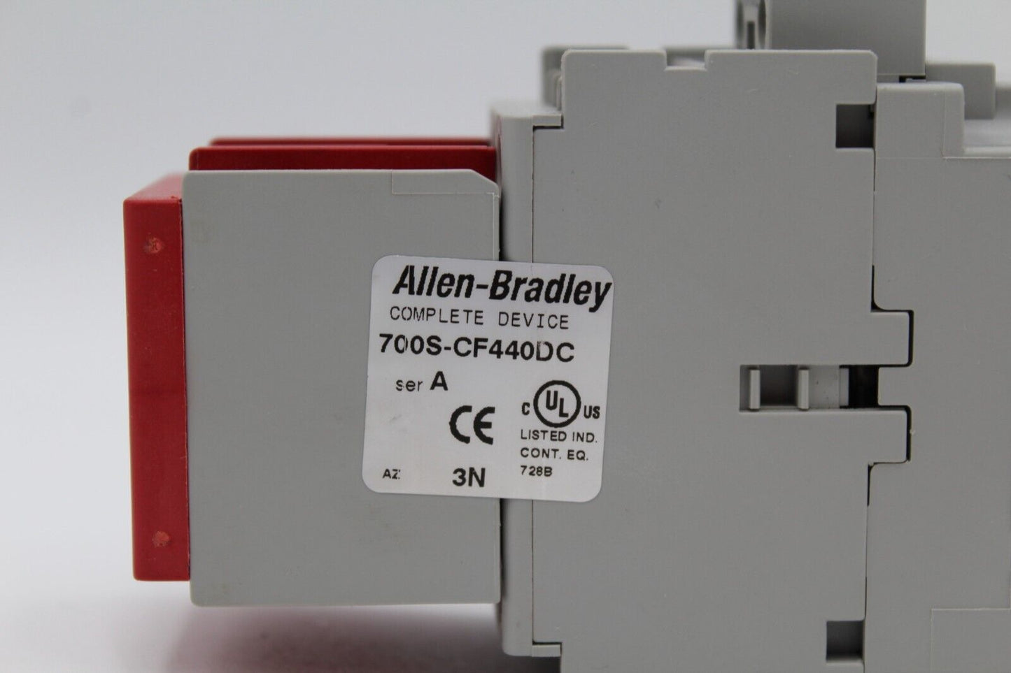 Allen-Bradley 700S-CF440DC Safety Relay