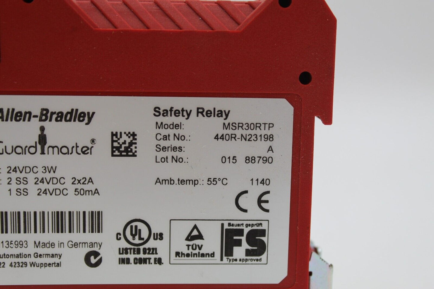 Allen-Bradley 440R-N23198 Guard master Safety Relay