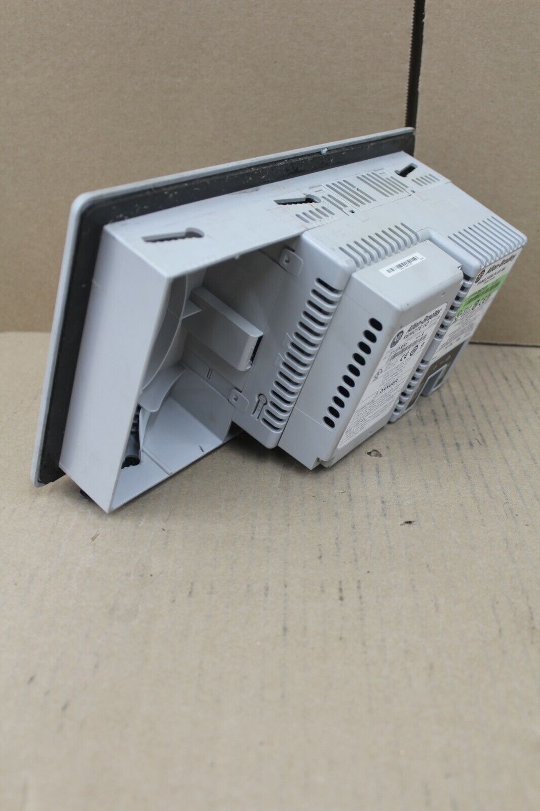 Allen Bradley 2711P-B6C1DX PanelView Plus 600