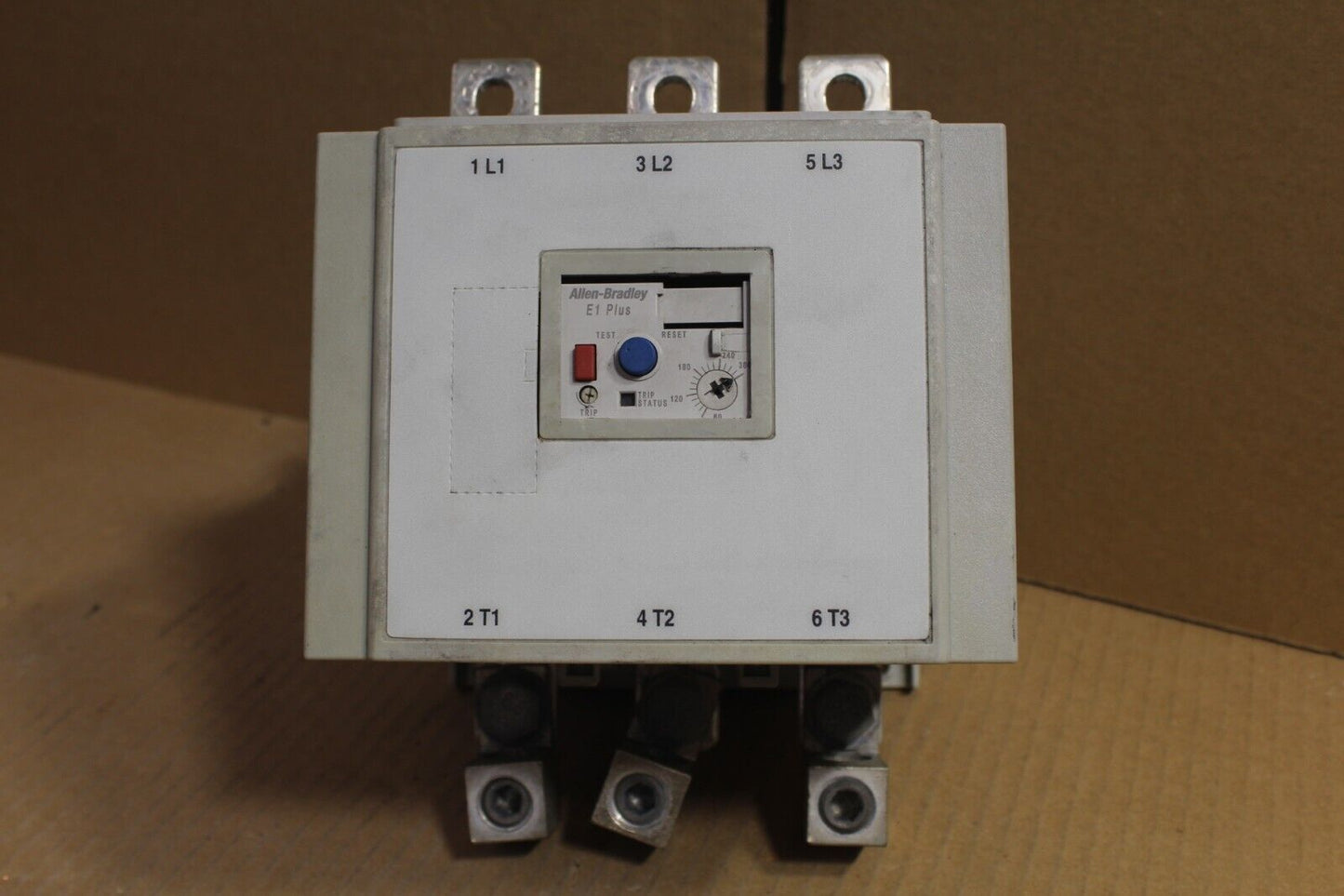 Allen Bradley 193-EEKG Relay *Broken Plastic