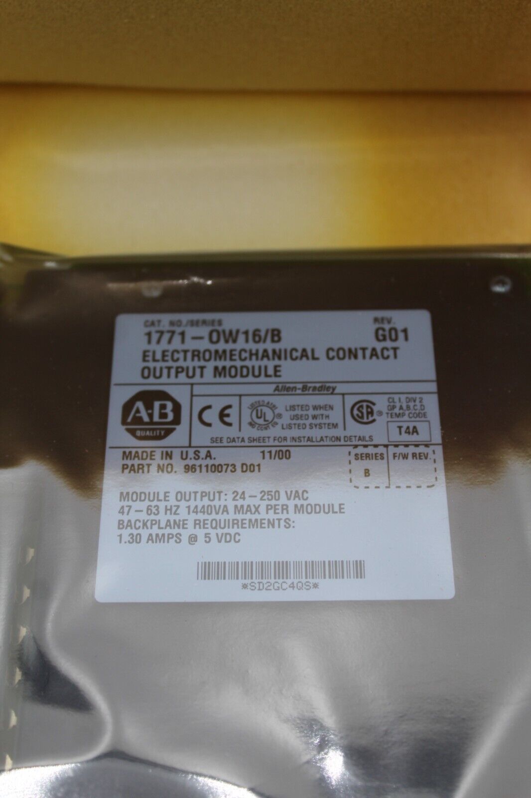 Allen-Bradley 1771-OW16/B Electromechanical Contact Output Module