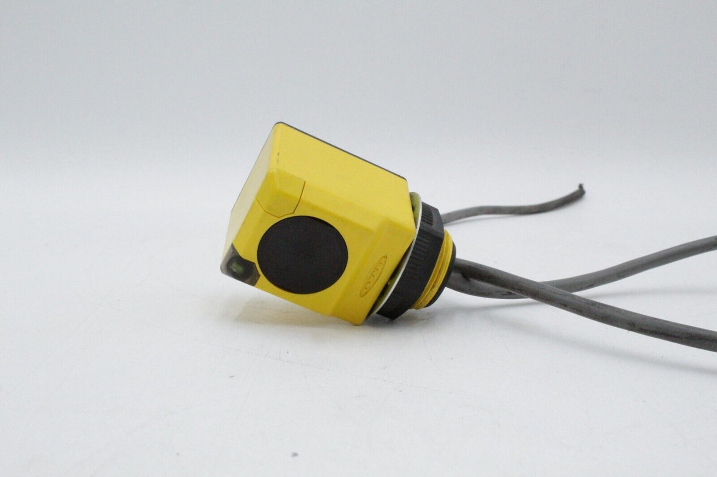 Banner Q406E EZ-Beam Photoelectric Sensor