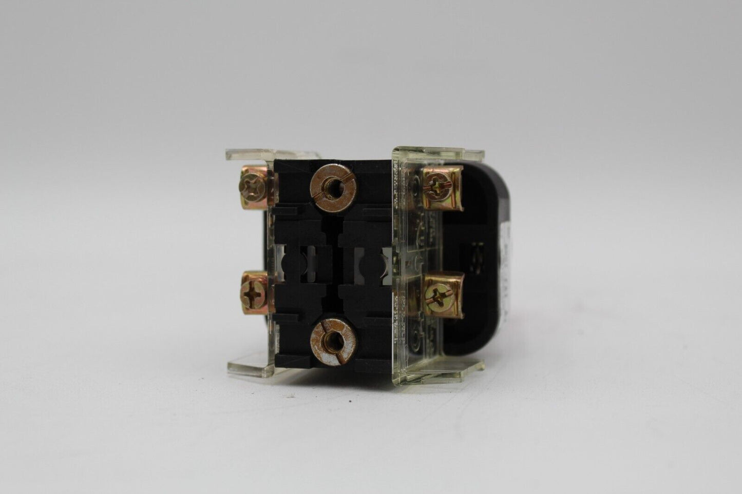 Allen-Bradley 800T-FXT A1 2-Position Push-Pull E-Stop