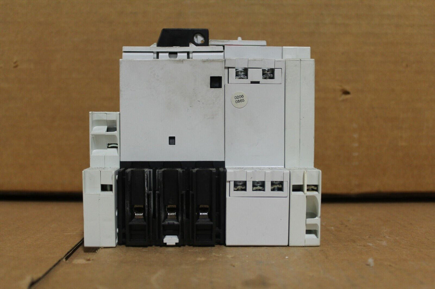 Moeller ZM-32-8-PKZ2 Manual Motor Protector Circuit Breaker and RS-PKZ2 Contact