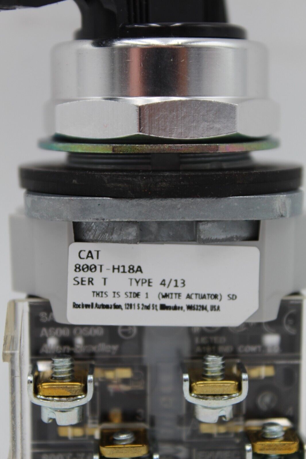 Allen-Bradley 800T-H18A 2-Position Selector Switch