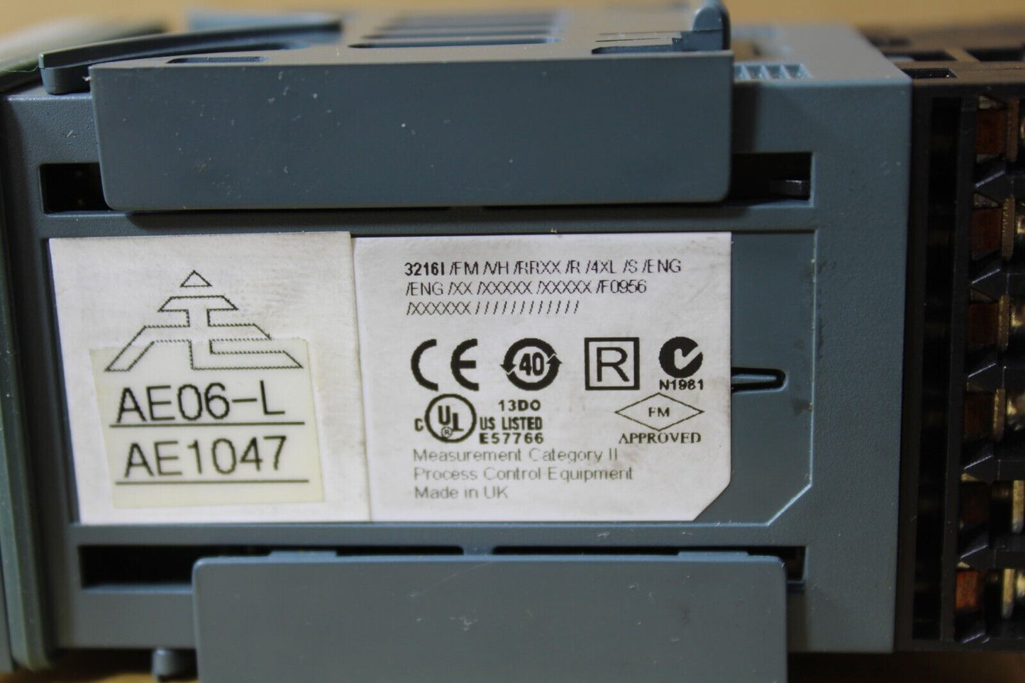 Eurotherm 3216I/FM/VH/RRXX/R/4XL/S/ENG/ENG F0956 Temperature Controller