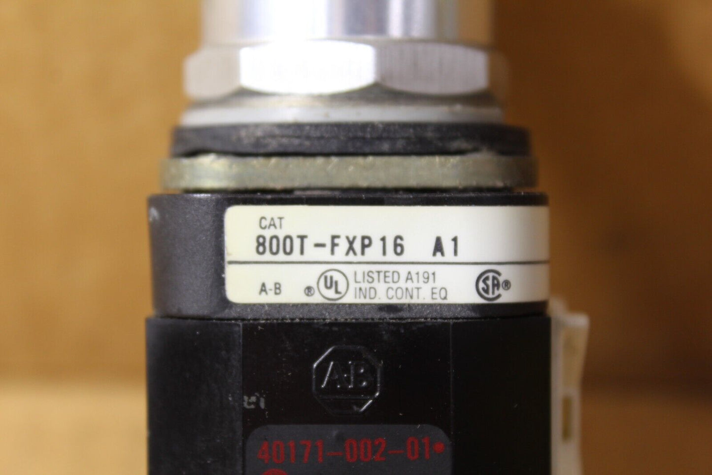 Allen-Bradley 800T-FXP16A1 Amber Push Button