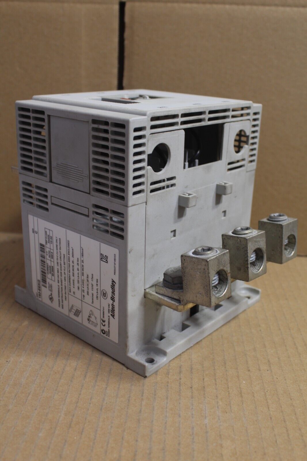 Allen Bradley 193-EEKG Relay *Small Broken Plastic