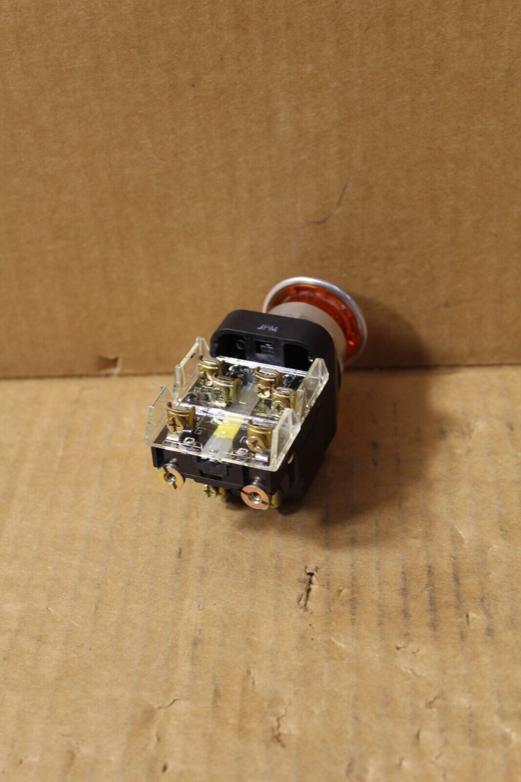 Allen-Bradley 800T-FXP16A1 Amber Push Button