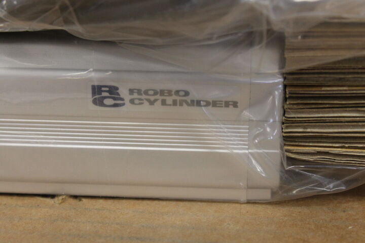 IAI ROBOCYLINDER RCA-SA6C-I-30-3-100-A1-M-B ACTUATOR