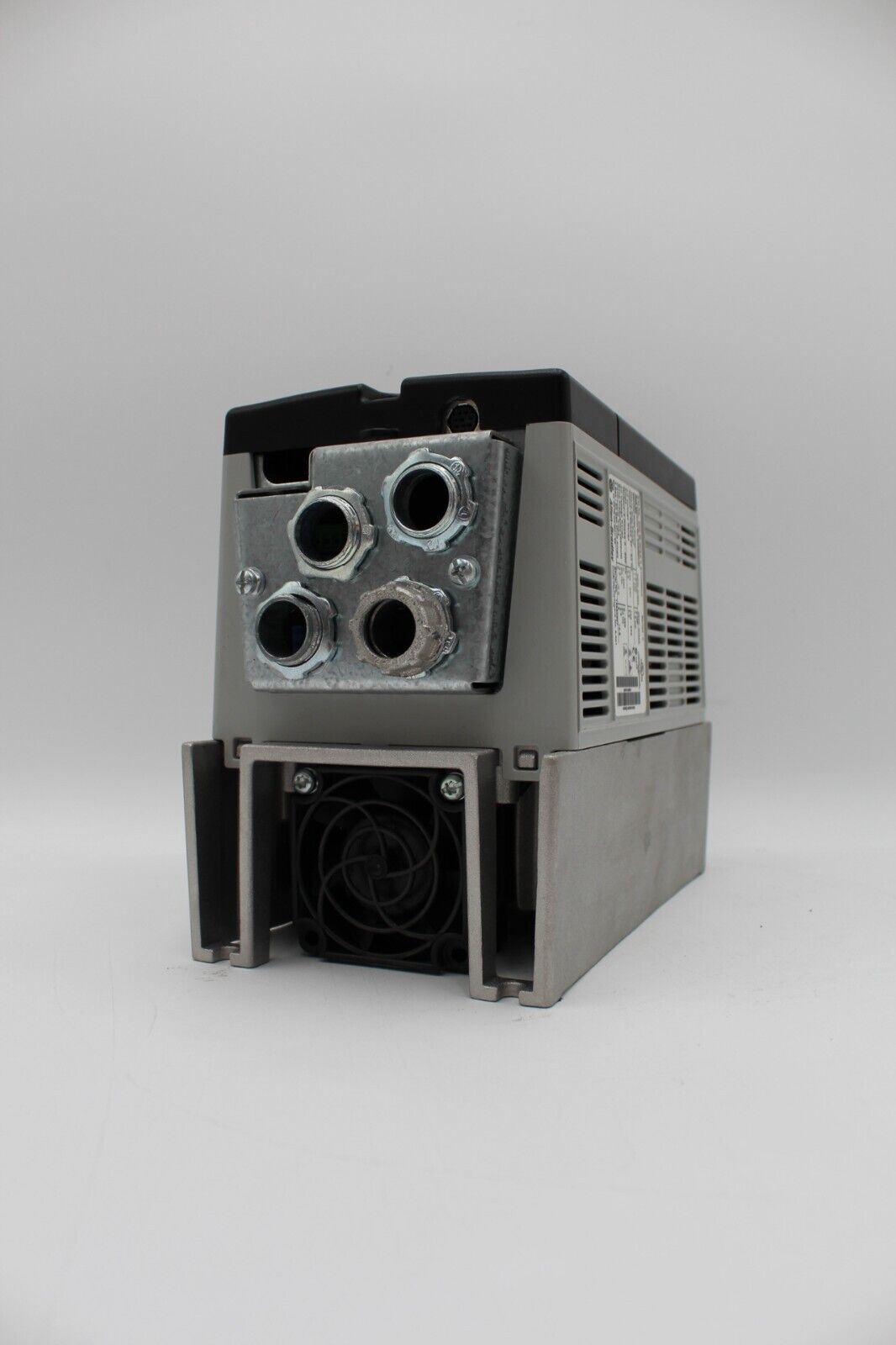 Allen-Bradley 20AD3P4A0AYNNNC0 Powerflex 70 AC Drive