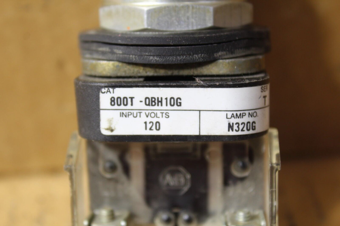 Allen-Bradley 800T-QBH10G Green Push Button