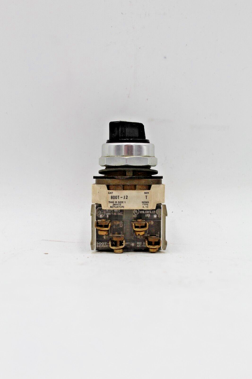 Allen-Bradley 800T-J2 3-Position Selector Switch