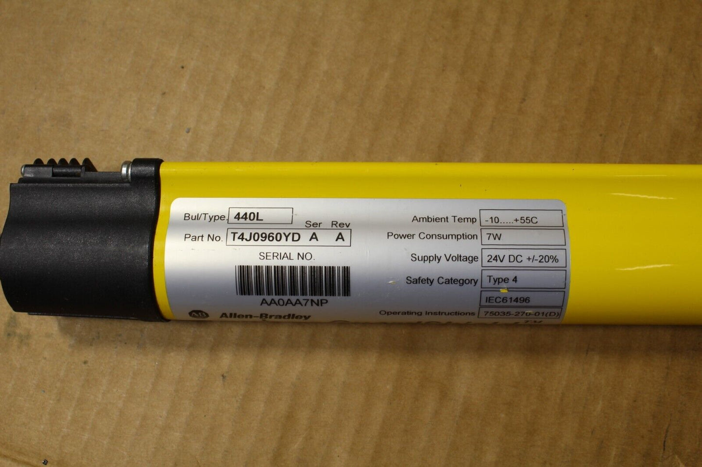 Allen-Bradley 440L-T4J0960YD GuardMaster GuardShield Light Curtain