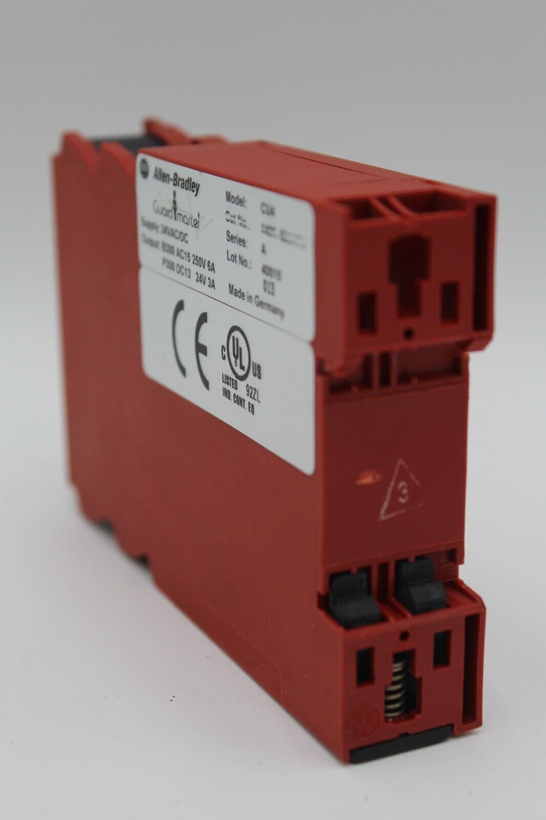 Allen-Bradley 440R-S23173 Safety Relay