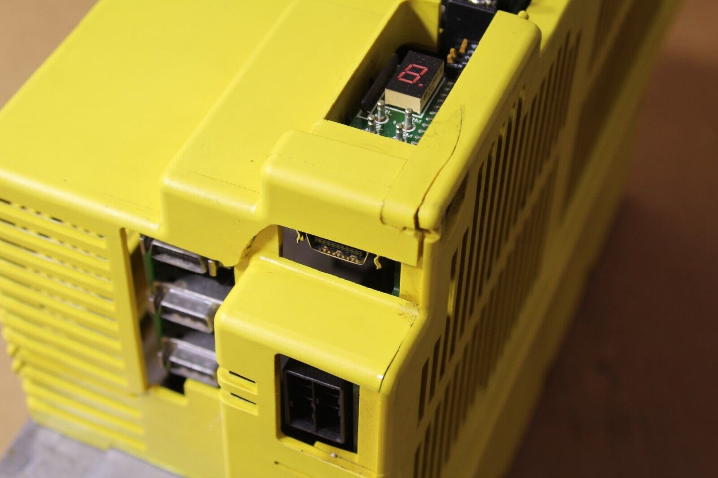 Fanuc A06B-6089-H106 Servo Drive Amplifier (Damaged Case)