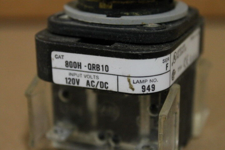 ALLEN-BRADLEY 800H-QRB10 SER. F RED ILLUMINATED PUSH BUTTON