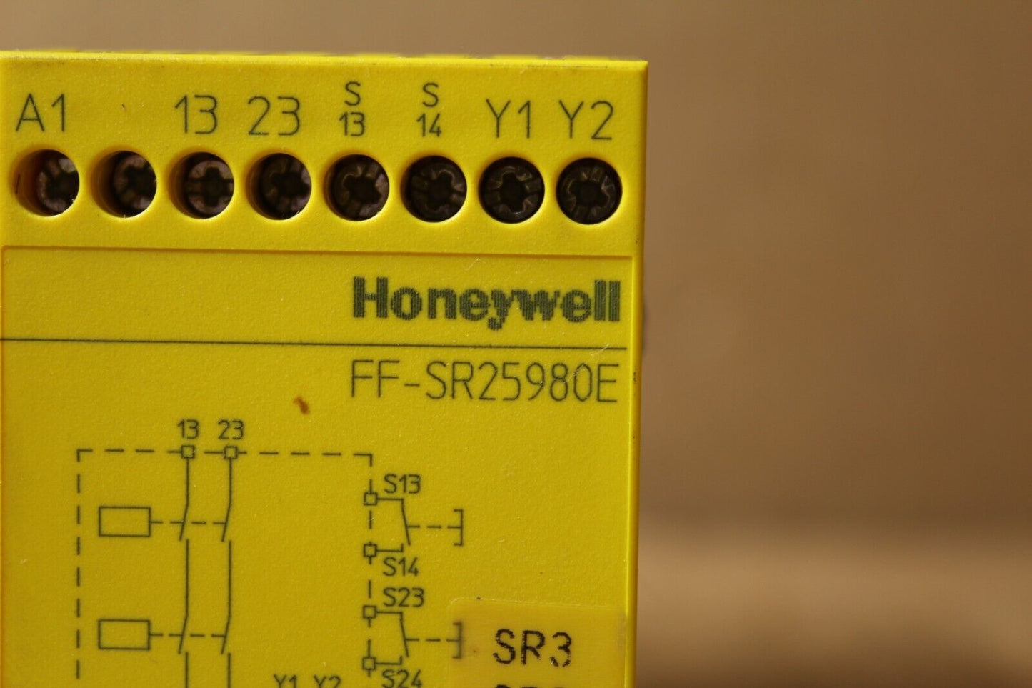 Honeywell FF-SR25980E Safety Relay