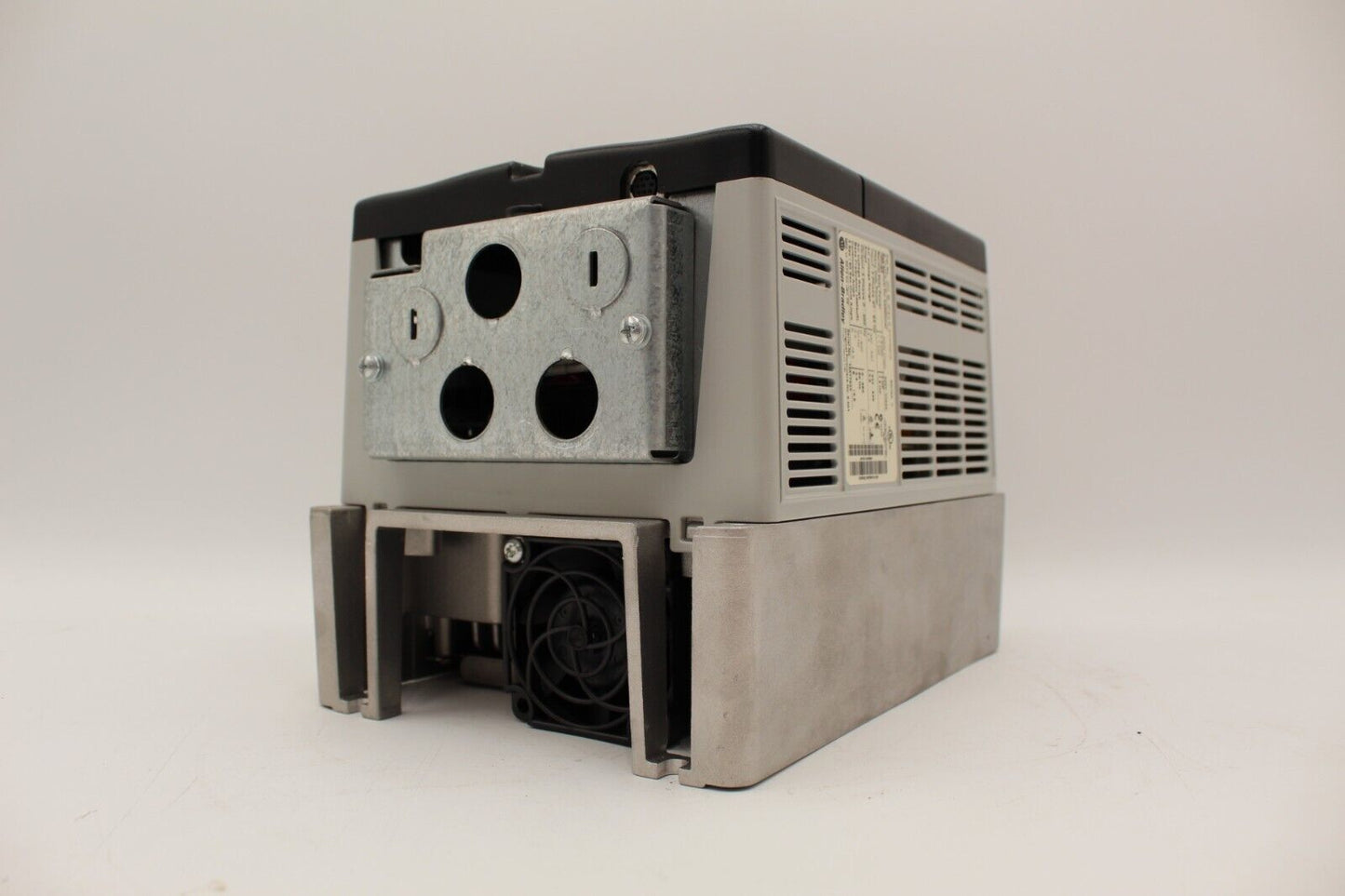 Allen-Bradley 20AD3P4A0AYYANC0 PowerFlex 70 Variable Frequency Drive