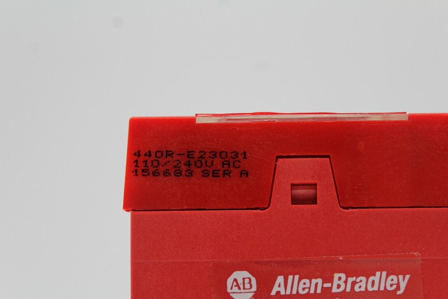 Allen-Bradley 440R-E23031 Guardmaster Single Channel Safety Relay