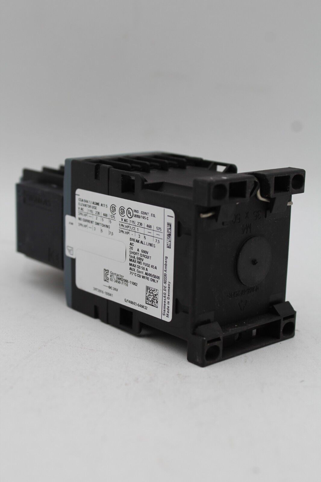Siemens 3RT2016-1BB41 Contactor w/ 3RT2916-1BB00 & 3RH2911-1FA22
