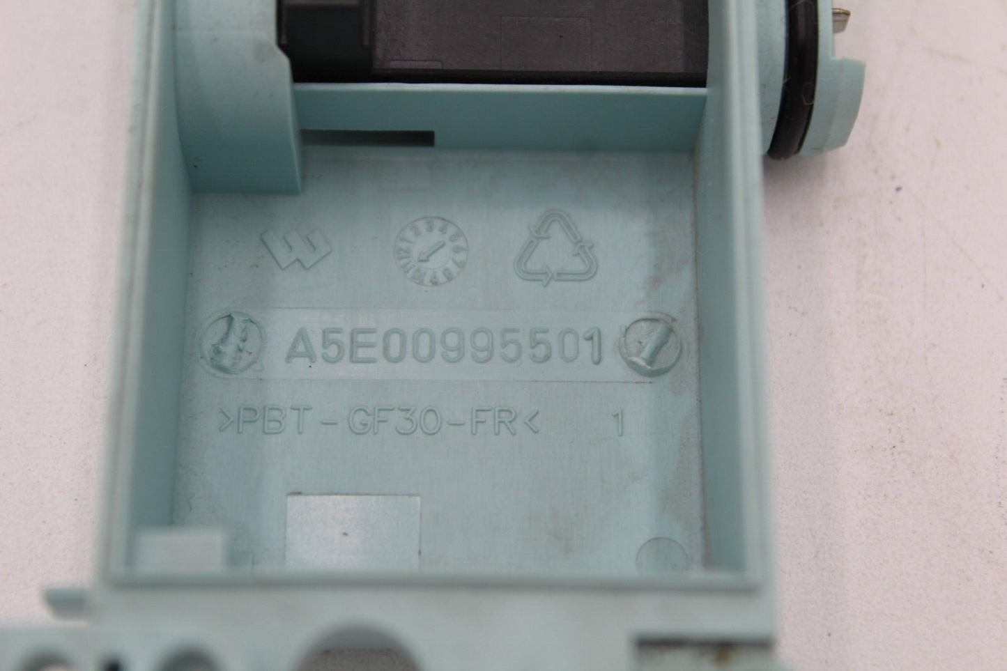 Siemens A5E00995501 (PBT-GF30-FR) Slot Rack Mount
