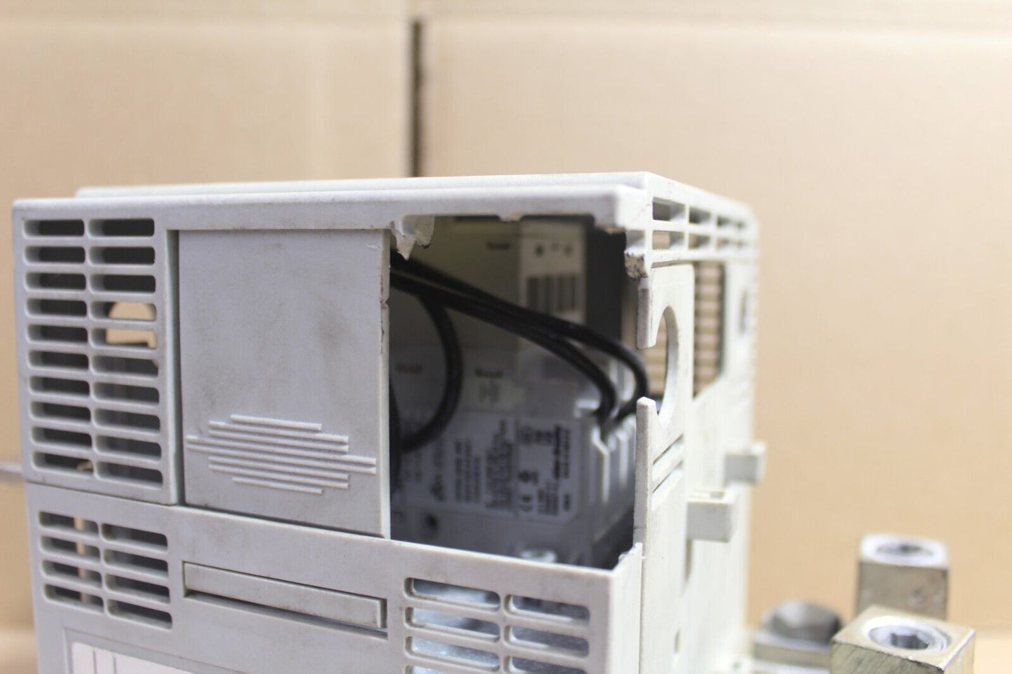 Allen Bradley 193-EEKG Relay *Broken Plastic