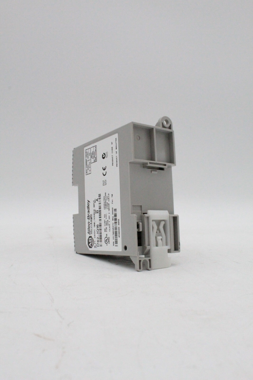 Allen-Bradley 1762-IQ16 Micrologix 26 Pt. Source Input Module (Missing Cover)