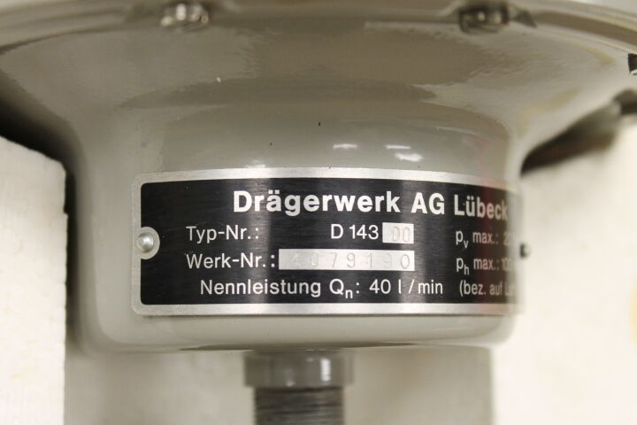DRAGERWERK AG LUBECK D14300 PRESSURE REDUCER