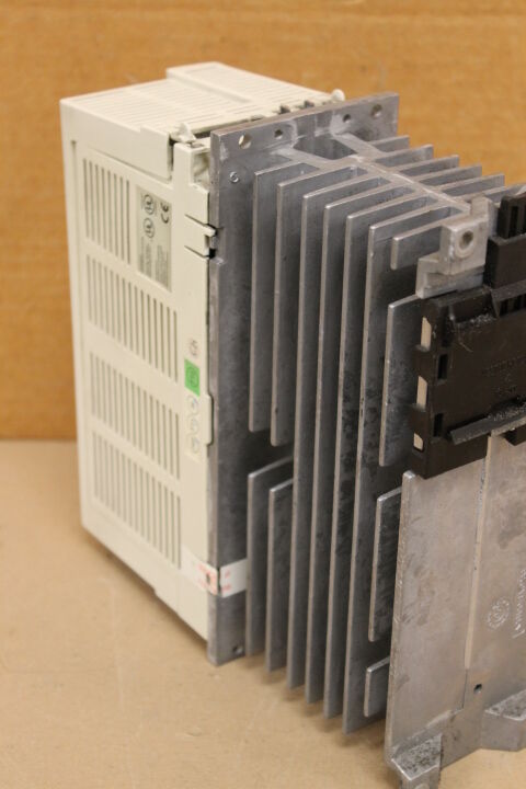 ABB ACS141-2K7-1 DRIVE
