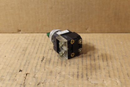Allen-Bradley 800T-16JG5KB7CX Green Illuminated Selector Switch