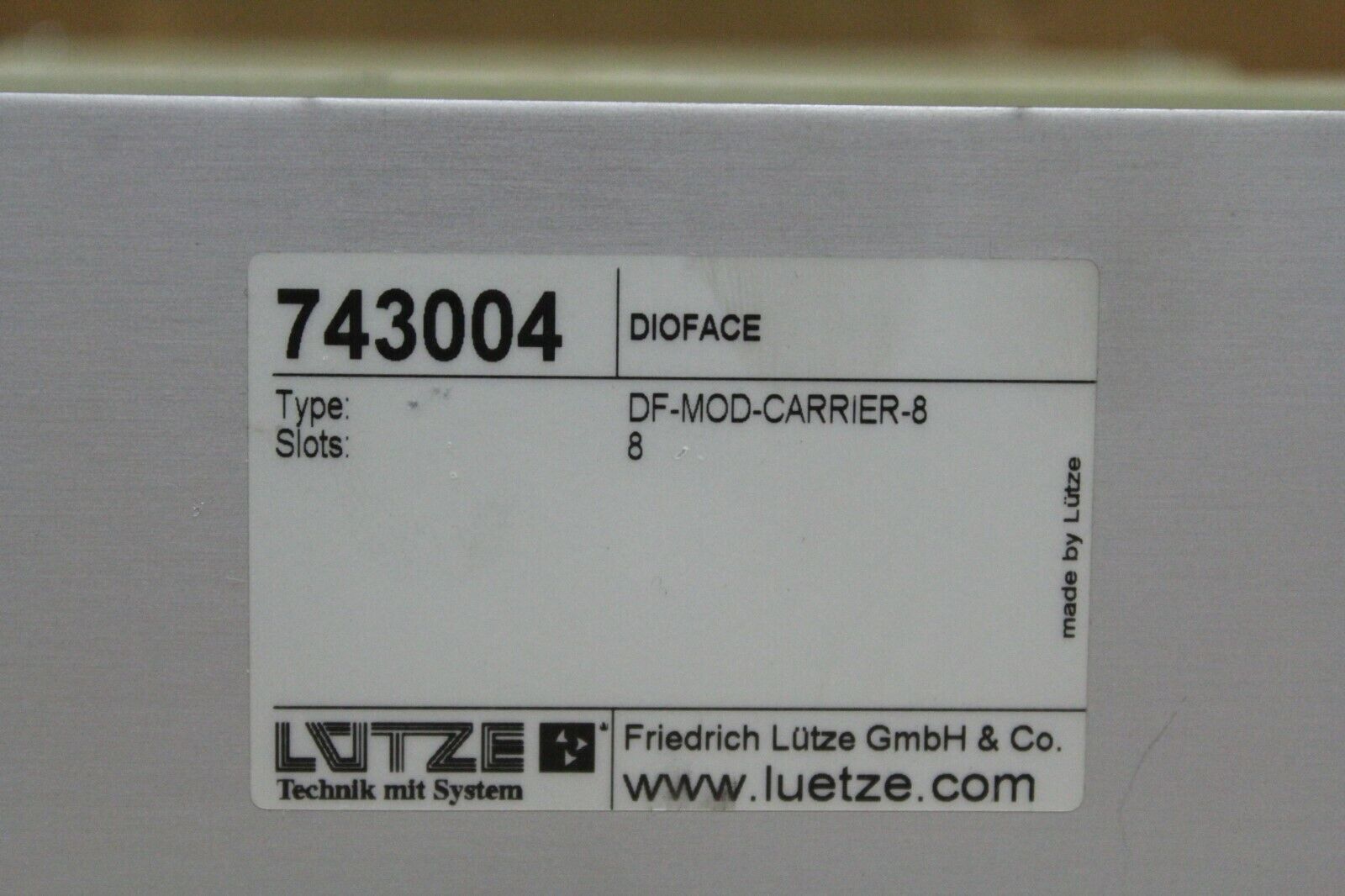 Lutze 743004 8-Slot Module Carrier