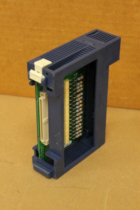 TOYOPUC THK-2750 INPUT MODULE- MISSING DOOR AND WINDOW OFF FRONT
