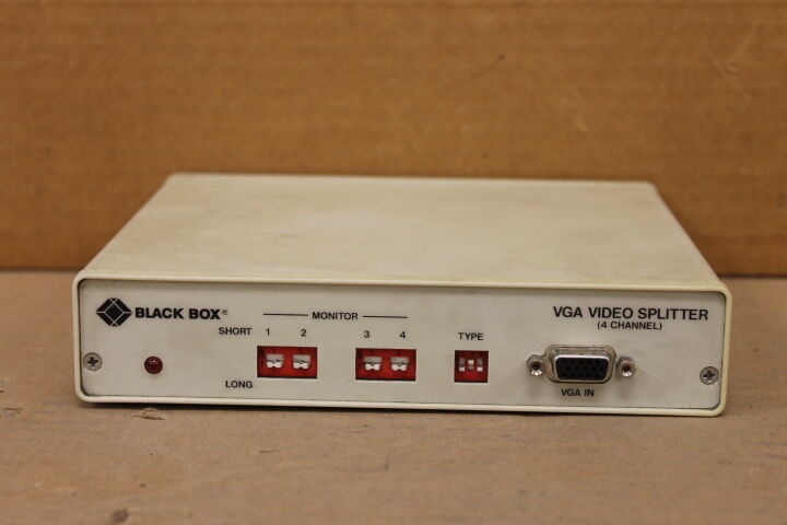 BLACK BOX AC057A VGA VIDEO SPLITTER