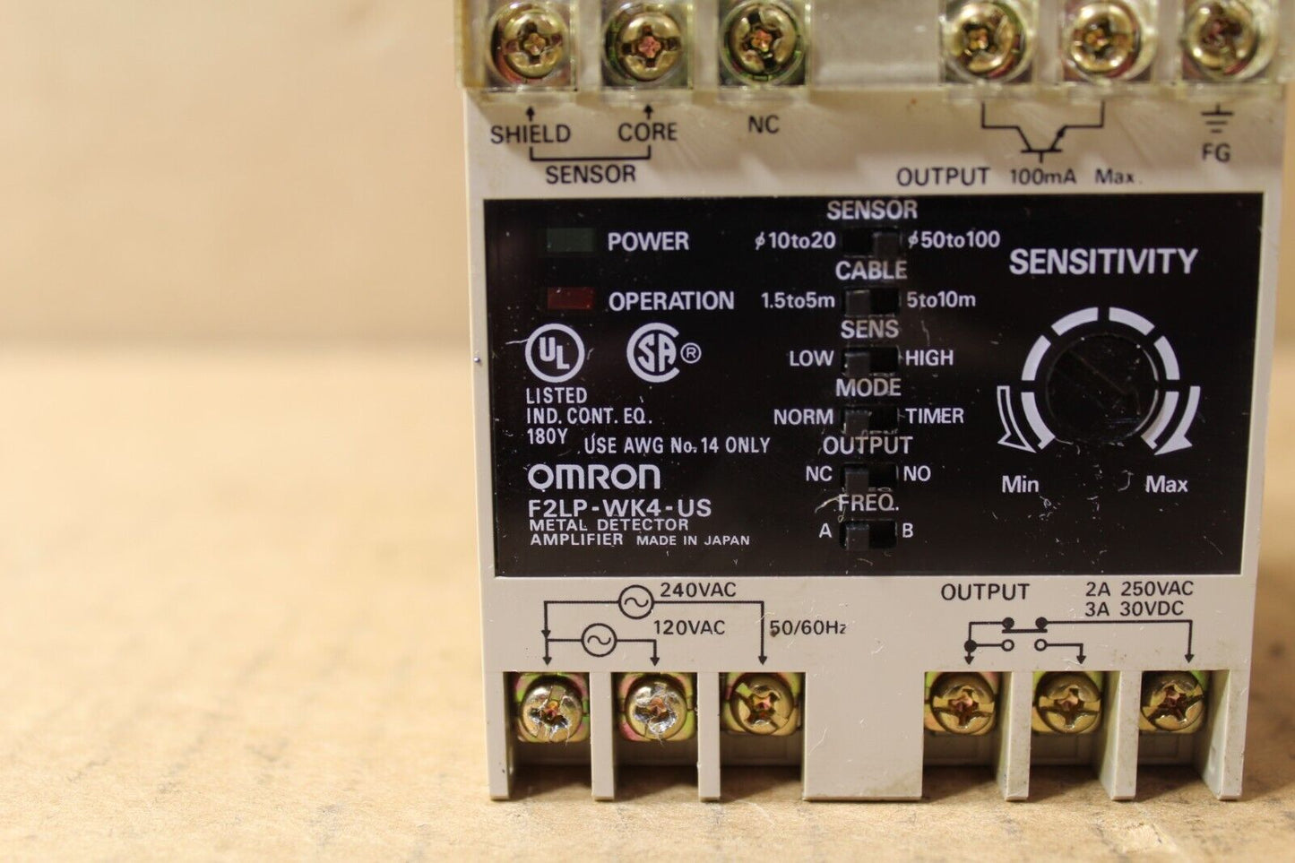 Omron F2LP-WK4-US Amplifier Module