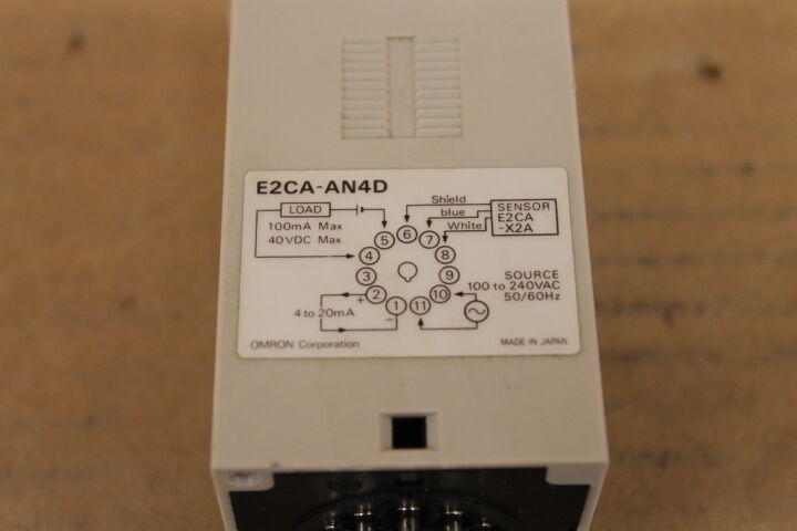 OMRON E2CA-AN4D SENSOR AMPLIFIER