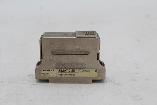 SIEMENS 6ES5 705-0BB20 INTERCONNECTING CABLE PLUG