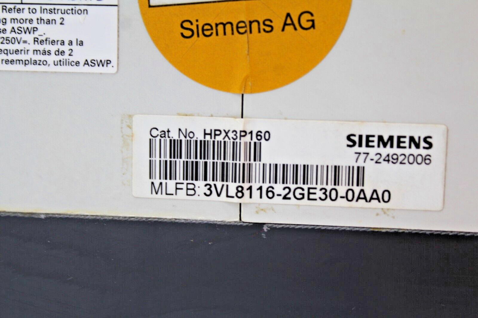 SIEMENS 3VL8116-2GE30-0AA0 BREAKER W/3VL9800-3HF01
